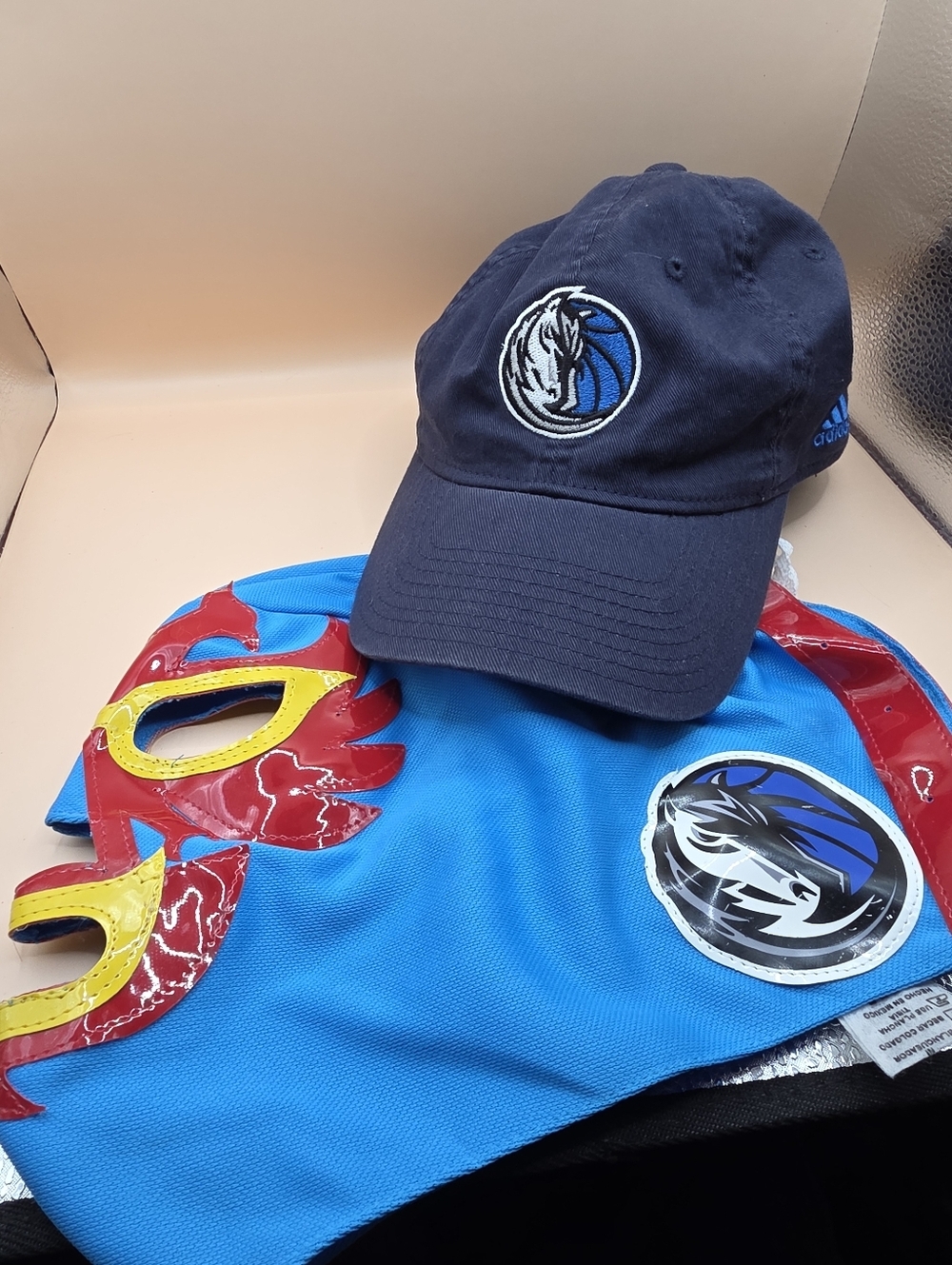 Dallas Mavericks Lucha Libre Mask & Adidas Hat L/XL NBA